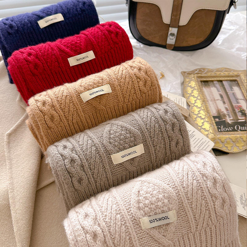 Luxury 100% Wool Scarf Women M - Cable Management Sleeve reseña y precio